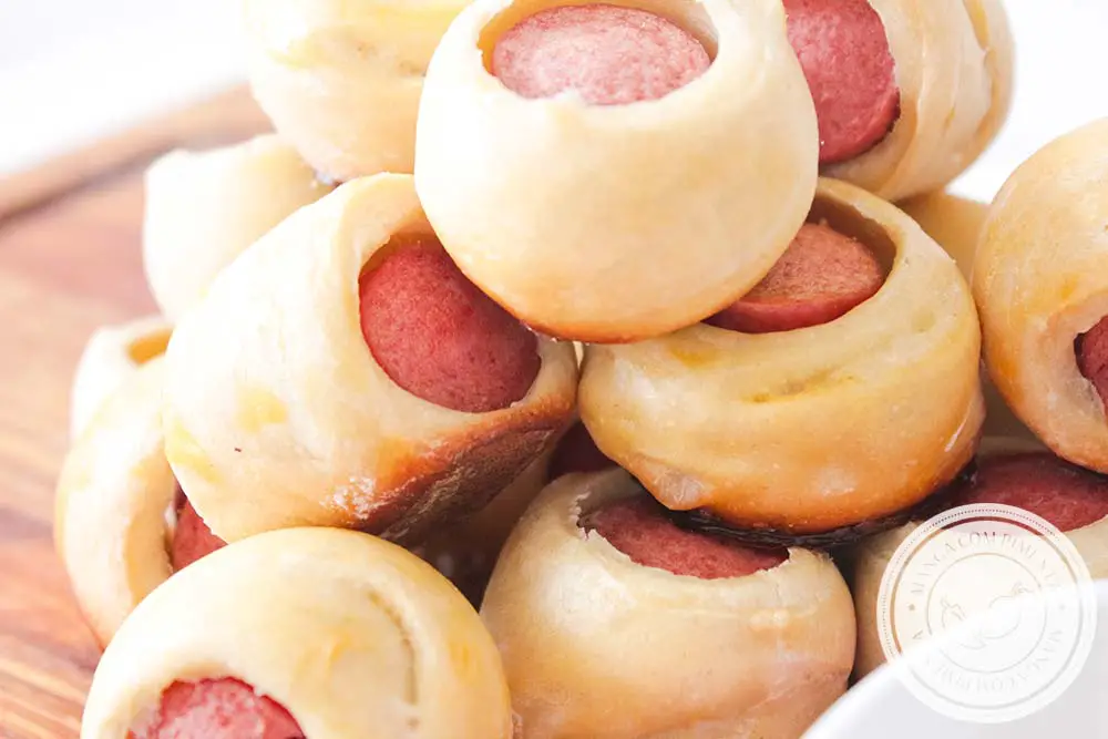 Enroladinhos de Salsicha ou Cachorrinhos Assado