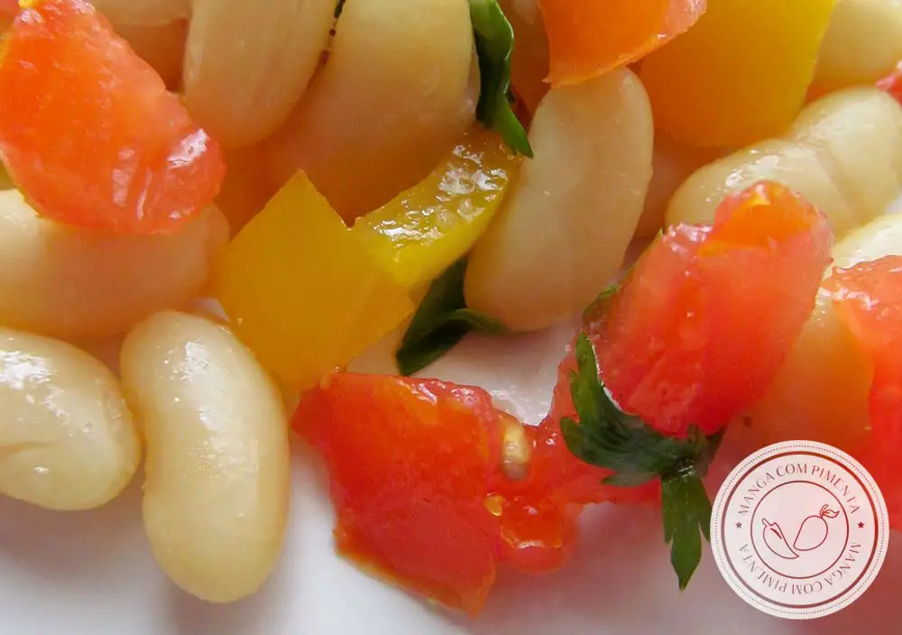 Salada de Feijão Branco - uma delícia do almoço para a semana!