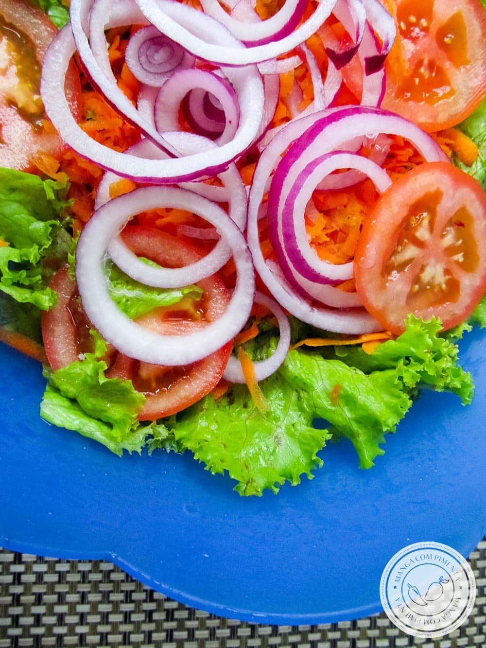 Comer salada é vida - use e abuse todos os dias e confira os nutrientes que vão fazer bem para você!!