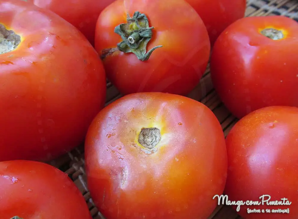 como fazer tomate pelado (como retirar a pele do tomate