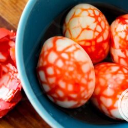 Receita de Ovos Sangrentos - deixe o seu  Halloween mais bacana!
