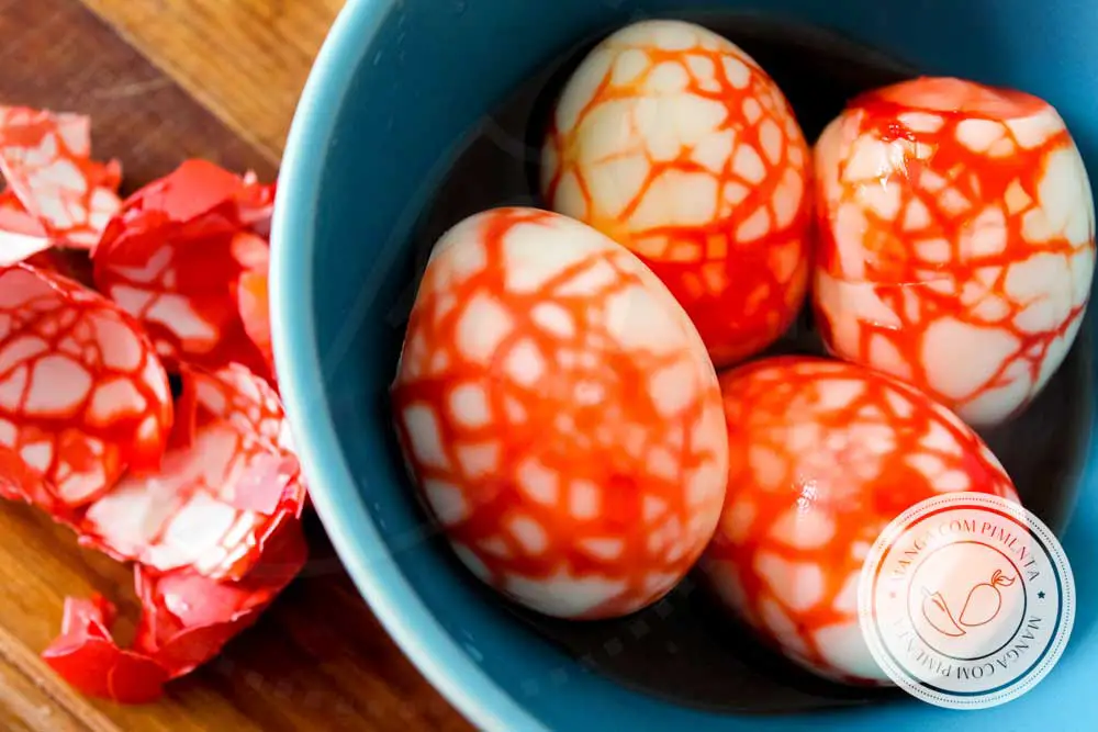 Receita de Ovos Sangrentos - deixe o seu  Halloween mais bacana!