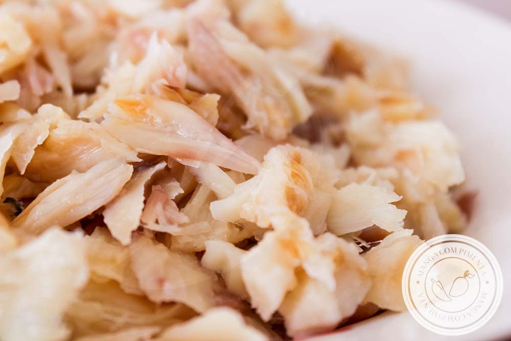 Aprenda a Dessalgar Bacalhau da forma rápida e na tradicional - Antes de preparar pratos deliciosos com esse peixe!