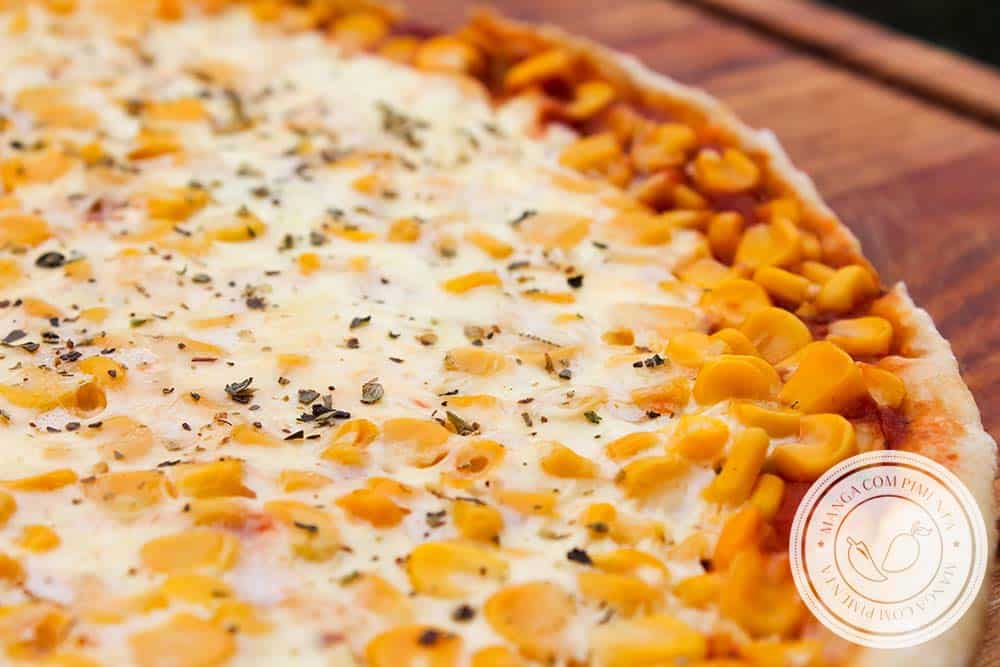 Pizza de Milho Verde e Requeijão - um delicioso lanche caseiro para o final de semana em família!