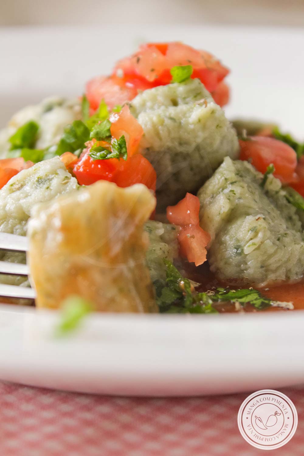Nhoque de Espinafre com Batata - para um almoço caseiro e delicioso no final de semana!