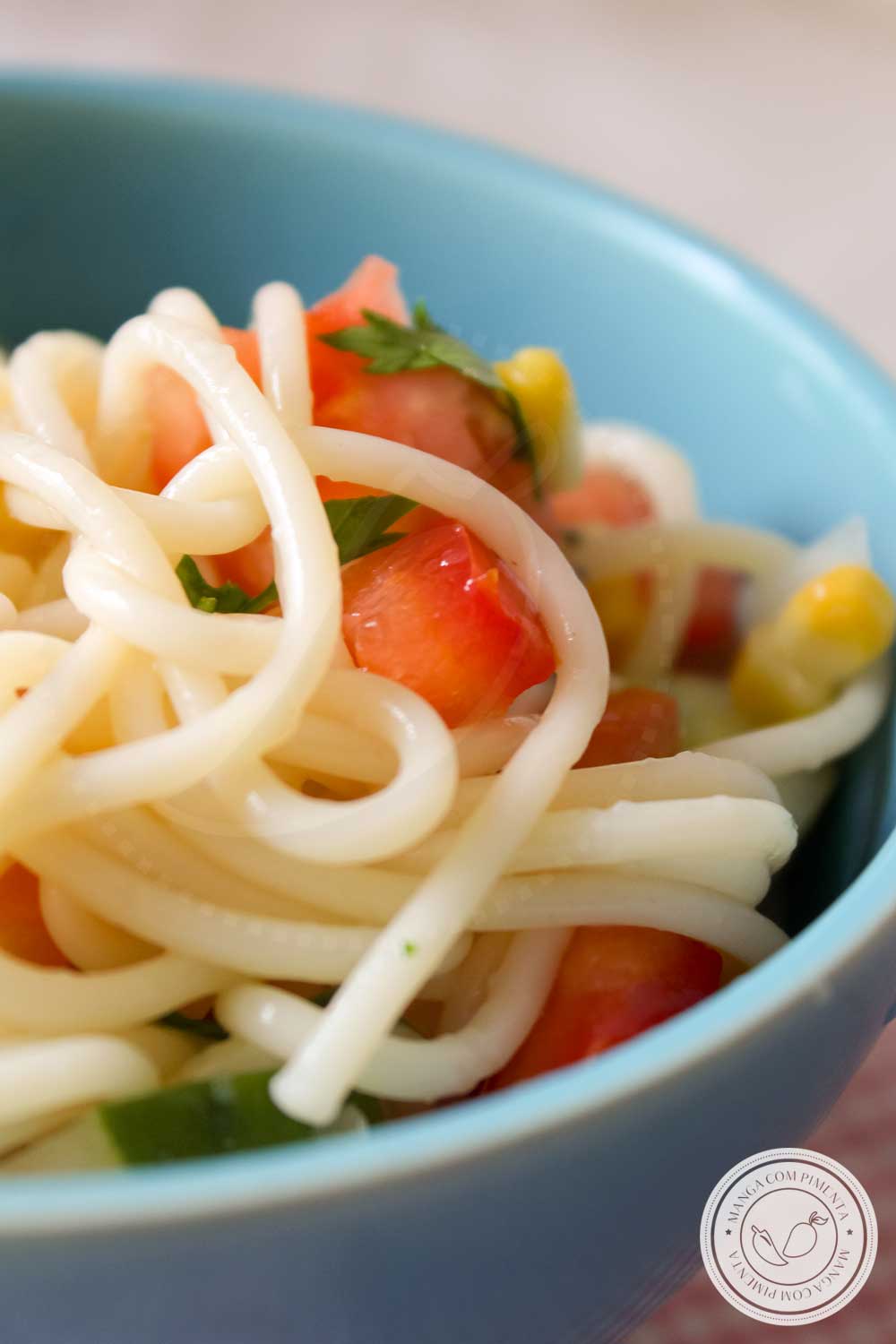 Receita de Salada de Espaguete - um prato delicioso e refrescante para servir nos dias quentes!