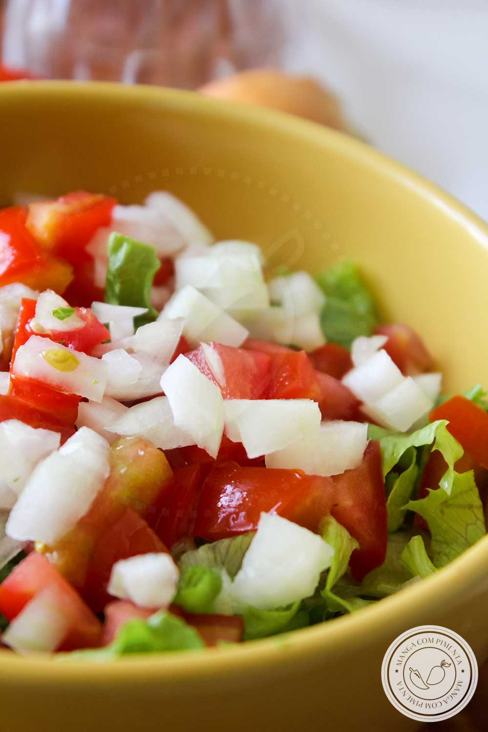 Receita de Molho para Salada Verde - um simples vinagrete para temperar uma gostosa salada verde.