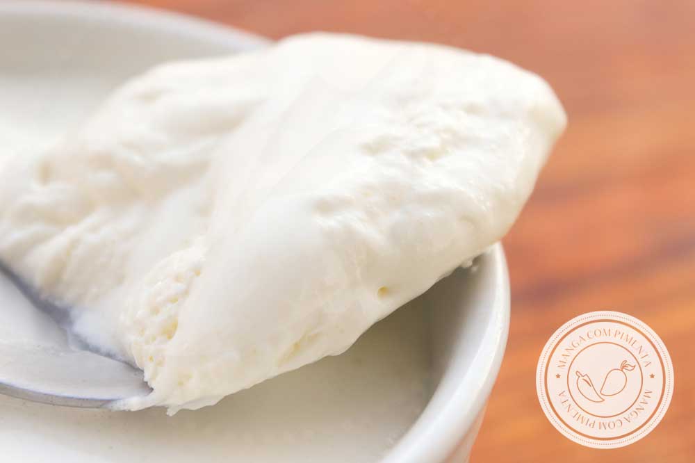 Receita de Sour Cream - aprenda a fazer Creme Azedo com Creme de Leite de Caixinha em casa!