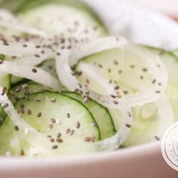 Receita de Salada de Pepino Agridoce - para deixar o almoço da família mais gostoso.