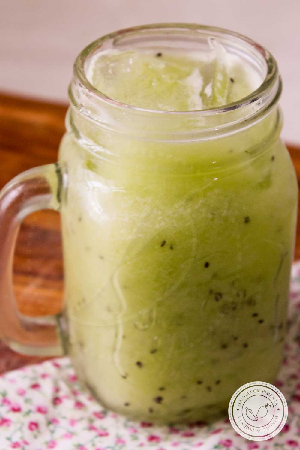 Receita de Limonada de Kiwi - uma bebida bem verdinha, um suco delicioso para se refrescar!