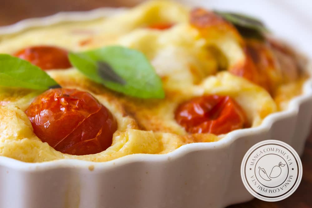 Clafoutis de Queijo e Tomate Cereja - perfeito para as festas de final de ano ou para o almoço do final de semana.