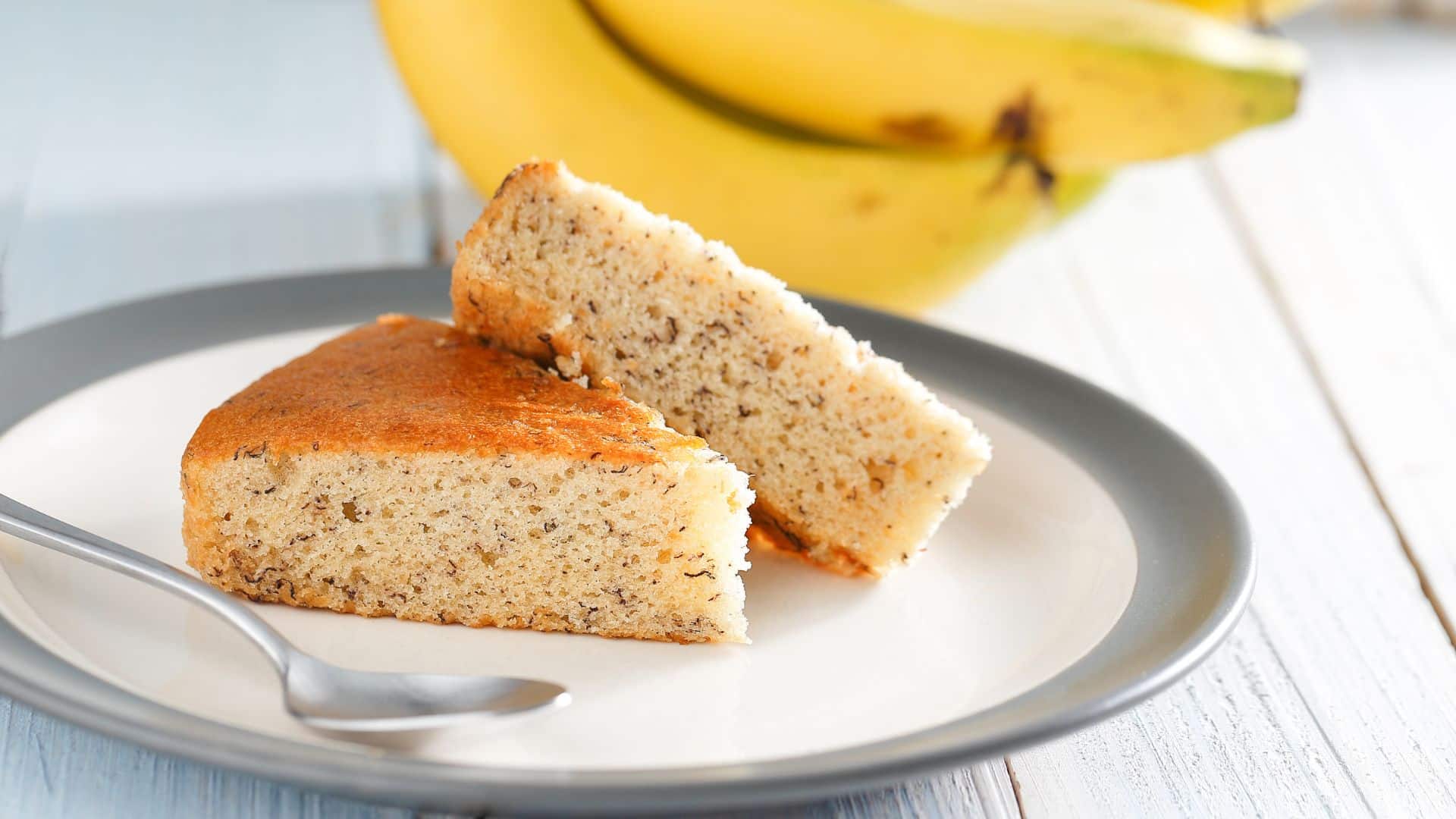 Bolo de banana vegano sem ovos e sem leite: Dicas de substituições ...