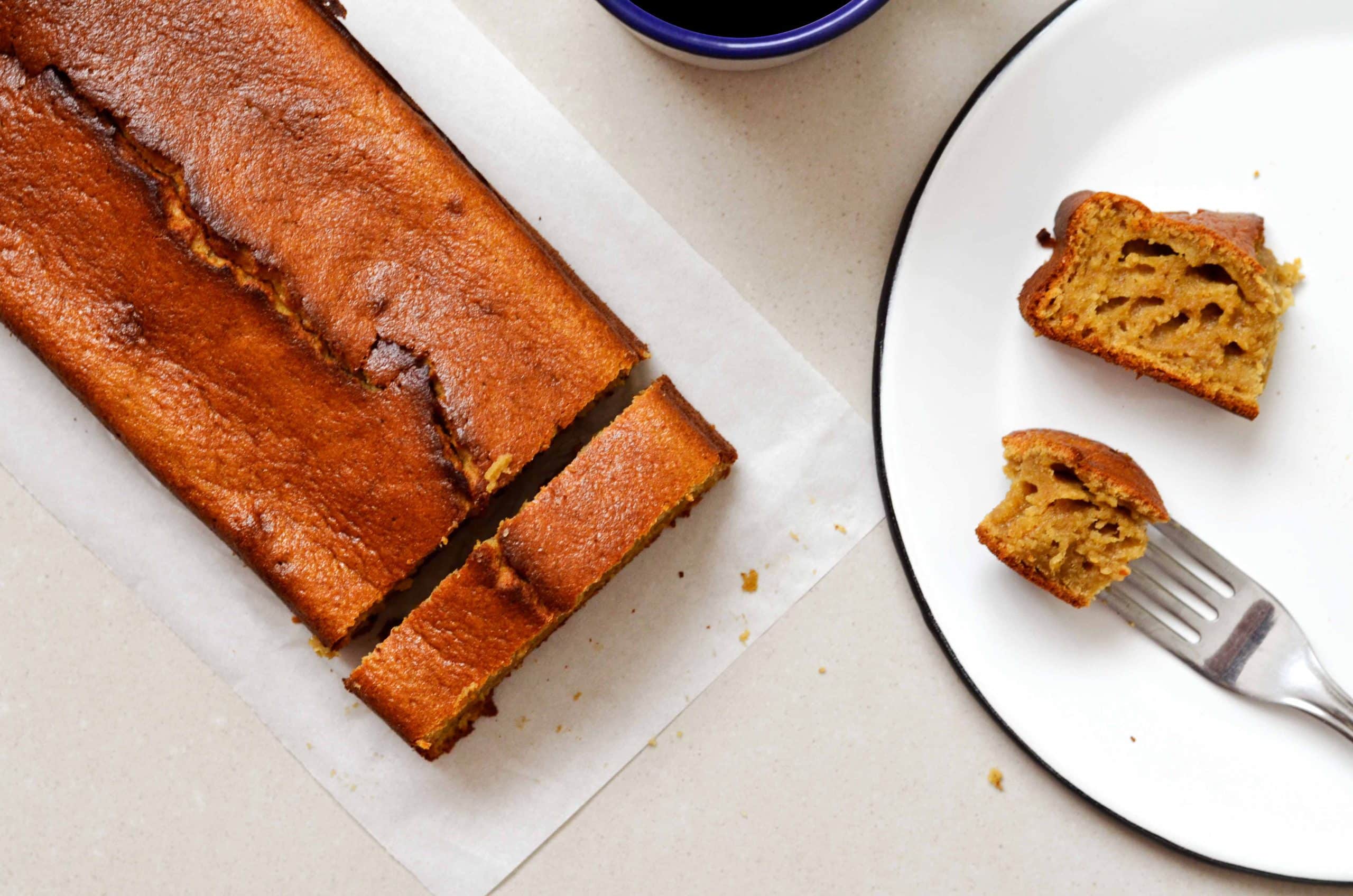 Bolo de banana com aveia sem glúten
